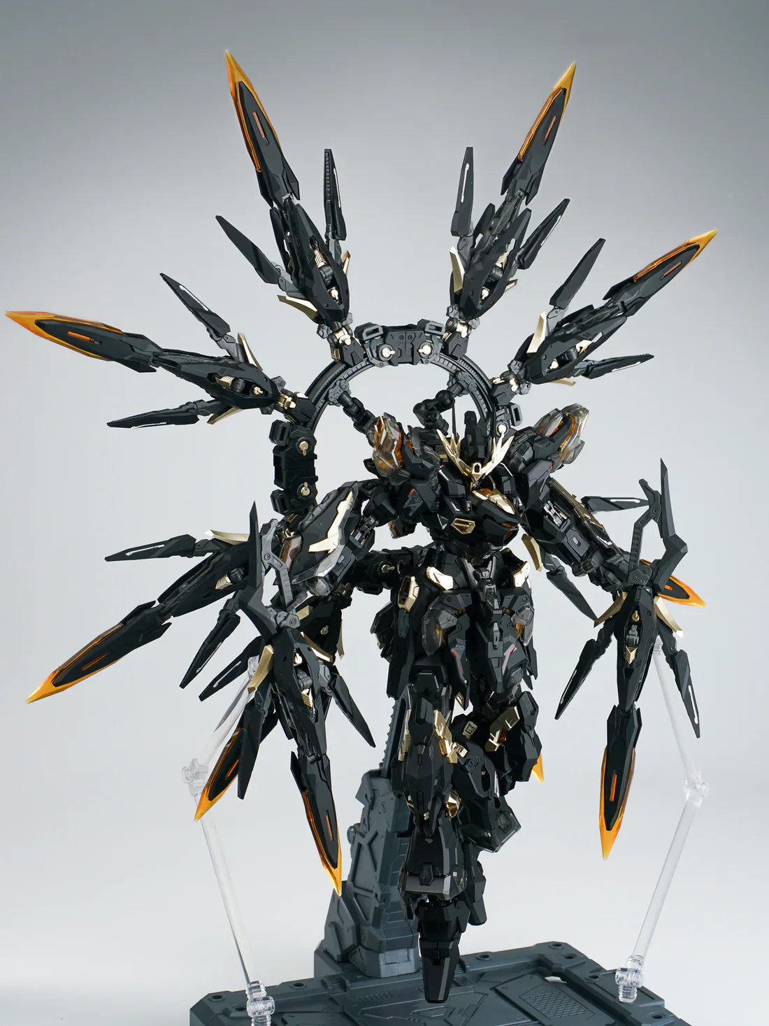 Apocalypse (Black) 1/100 Scale Model Kit