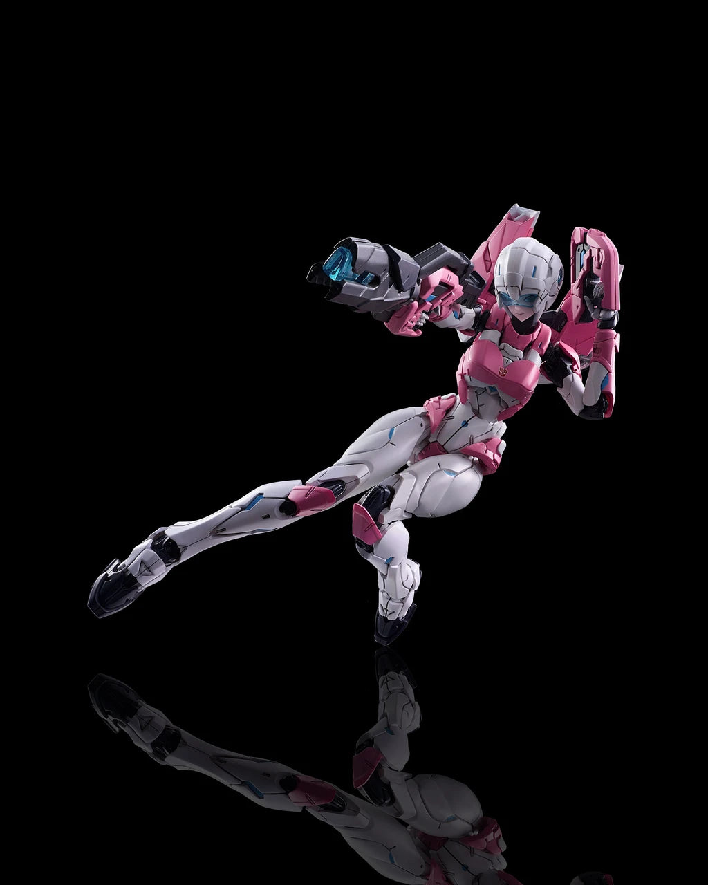 Furai Action Arcee Flaem Toys