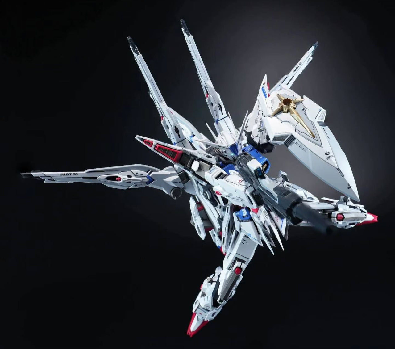 YATAGARASU DYNAMICS ORB UNION AKATSUKI DELUXE VER 1/100 SCALE MODEL KIT
