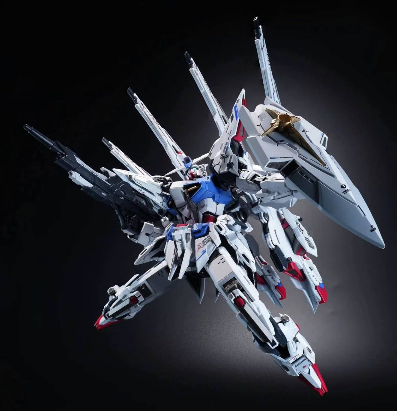 YATAGARASU DYNAMICS ORB UNION AKATSUKI DELUXE VER 1/100 SCALE MODEL KIT