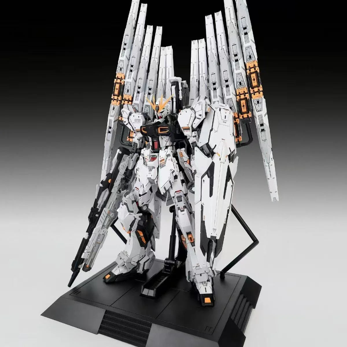 FARMERS CREATION NU GUNDAM