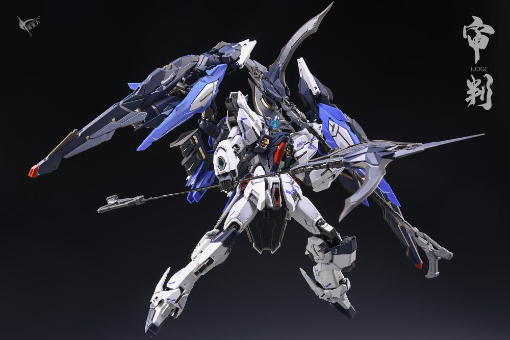 Zero Gravity 1/100 Moonlight Judge Model Kit