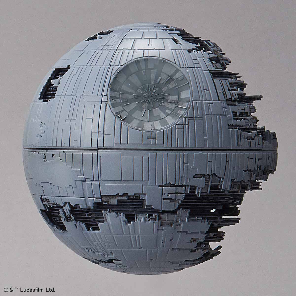 Bandai Star Wars 1/2,700,000 Scale Death Star II & 1/14,500 Scale Star Destroyer
