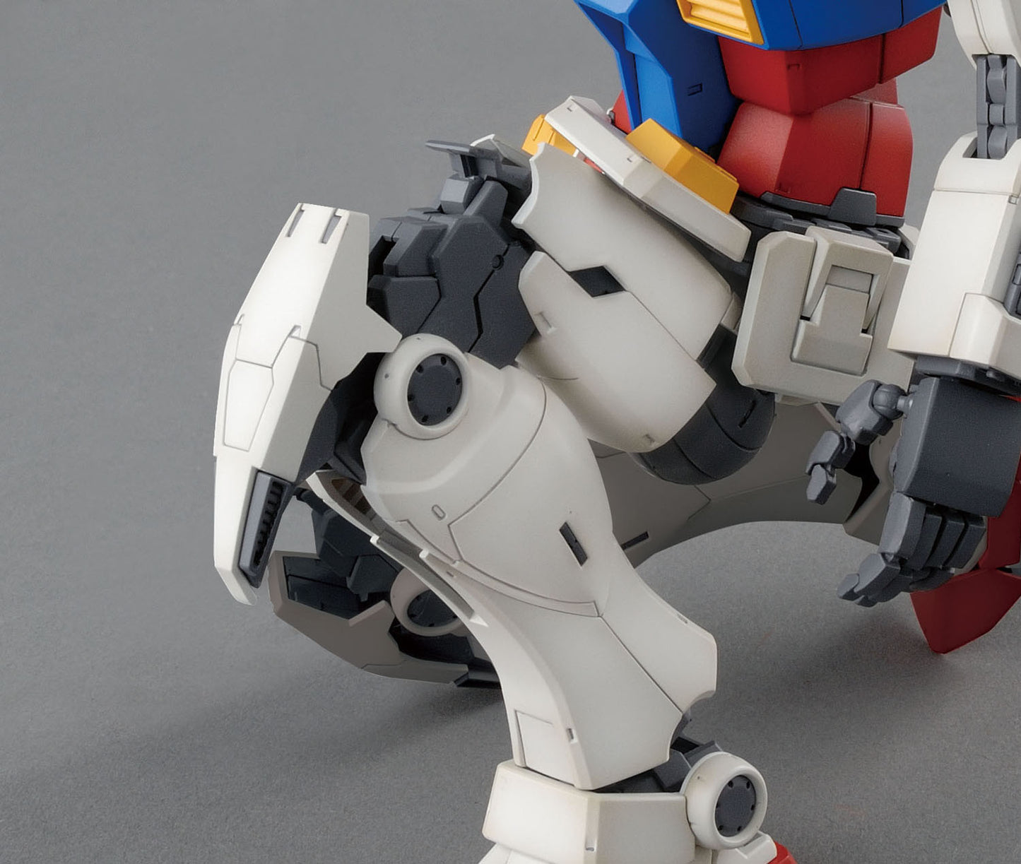 MG 1/100 RX-78-02 Gundam (GUNDAM THE ORIGIN Ver.)
