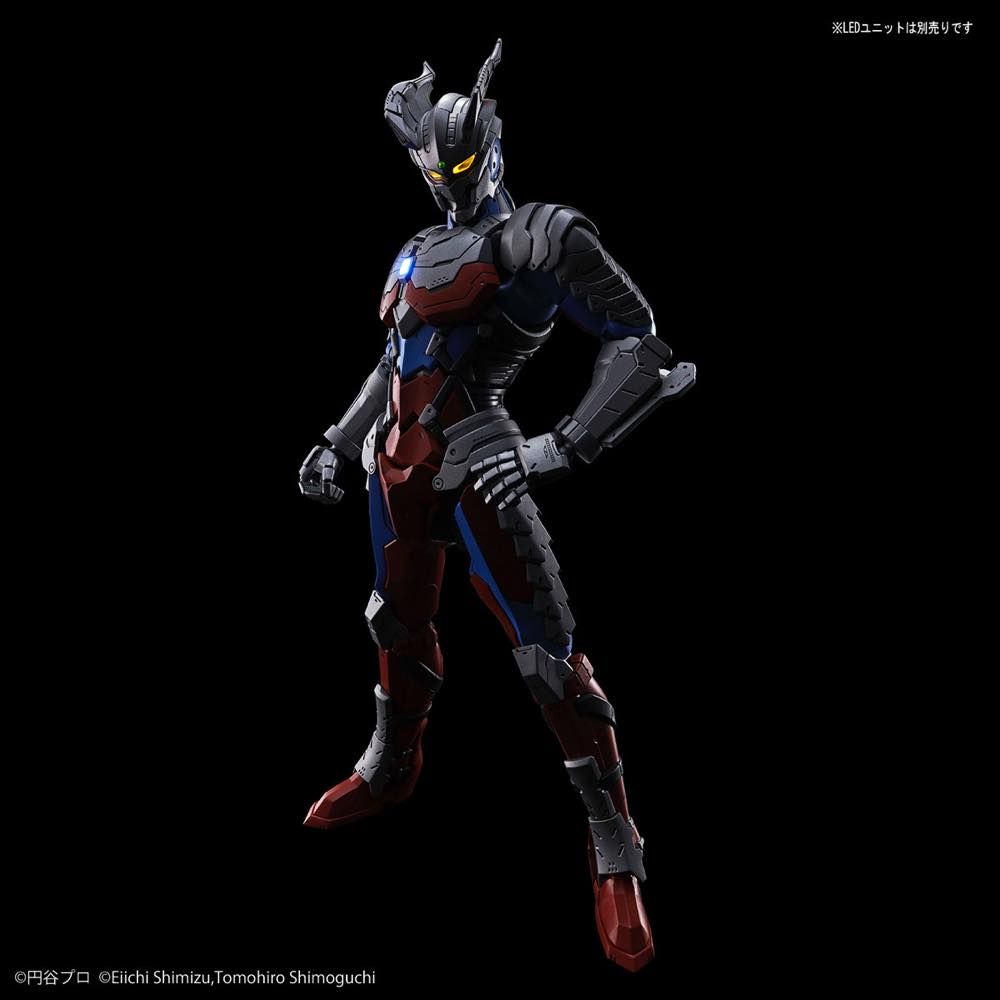 Figure-rise Standard Ultraman Suit Zero -Action-