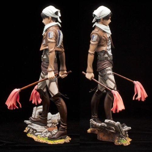 BRAVE-ACT!: Cleaning Levi (Shingeki no Kyojin) PVC Statue