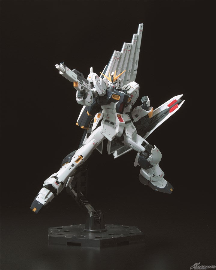 RG 1/144 #32 RX-93 nu Gundam