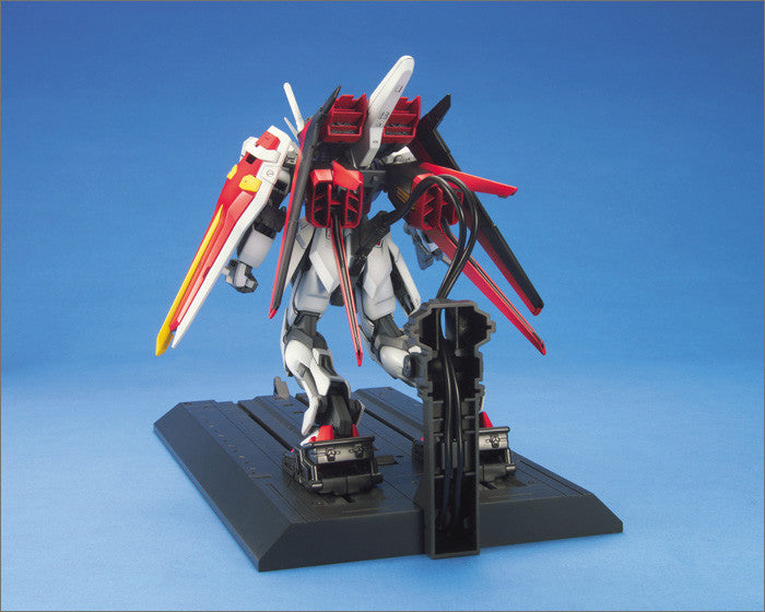 MG 1/100 Aile Strike Gundam