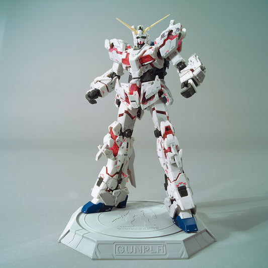Premium Bandai RG 1/144 THE GUNDAM BASE LIMITED RX-0 UNICORN GUNDAM Ver. TWC