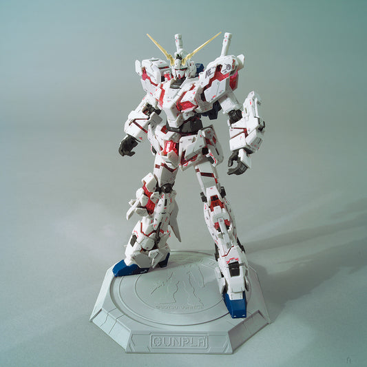 Premium Bandai RG 1/144 THE GUNDAM BASE LIMITED RX-0 UNICORN GUNDAM Ver. TWC