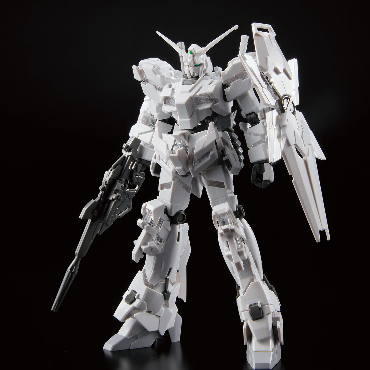 Premium Bandai HG 1/144 THE GUNDAM BASE LIMITED UNICORN GUNDAM (PAINTING MODEL)