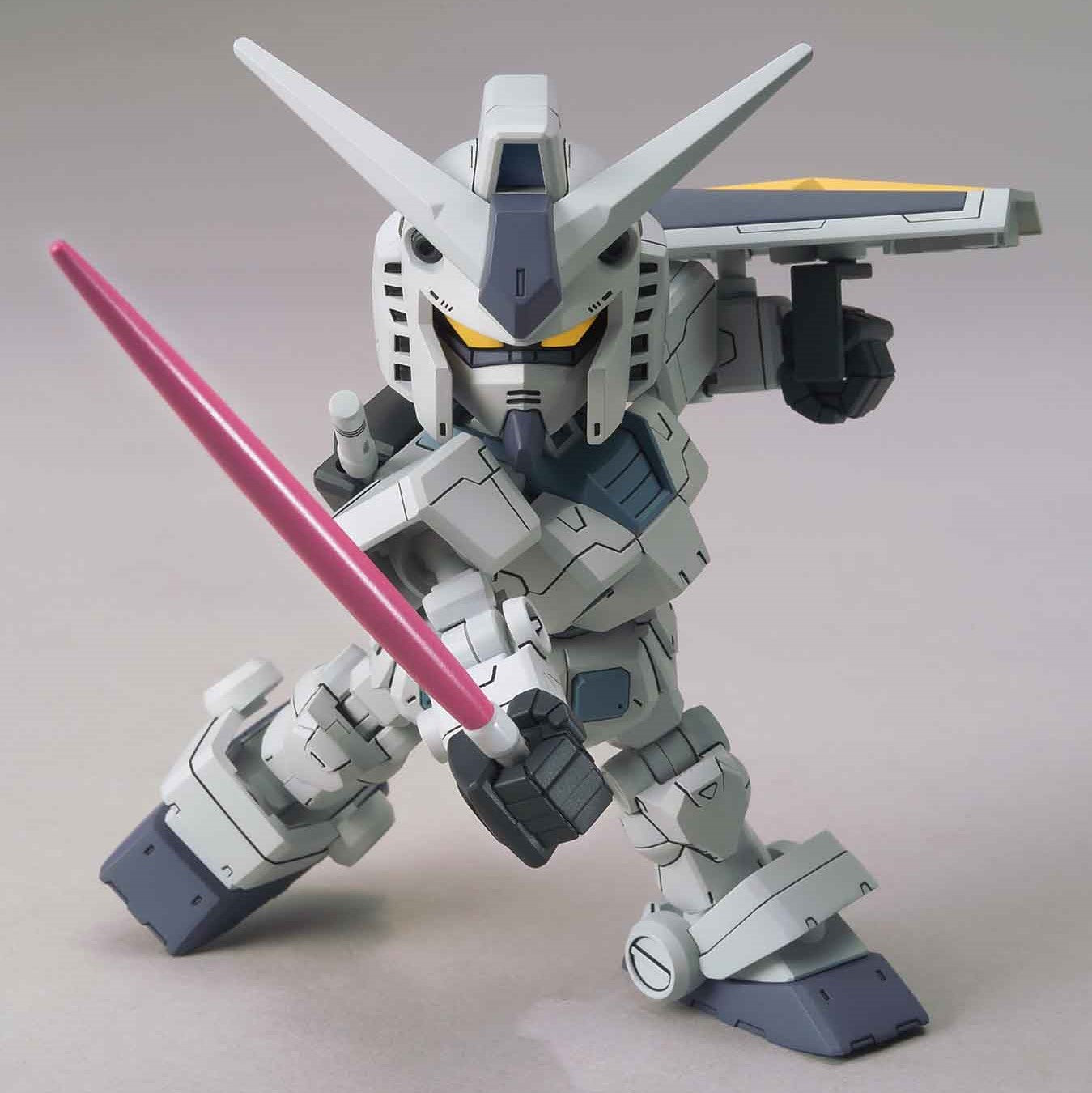 Premium Bandai SD GUNDAM CROSS SILHOUETTE THE GUNDAM BASE LIMITED RX-78-3 G-3 GUNDAM (CROSS SILHOUETTE FRAME Ver.)