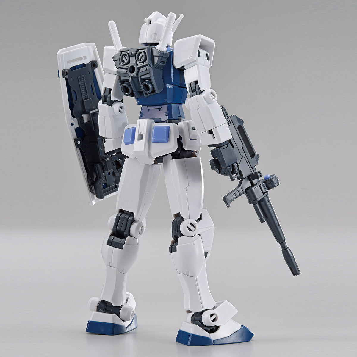Premium Bandai HG 1/144 THE GUNDAM BASE LIMITED RX-78-2 GUNDAM [BEYOND GLOBAL] [THE GUNDAM BASE COLOR]