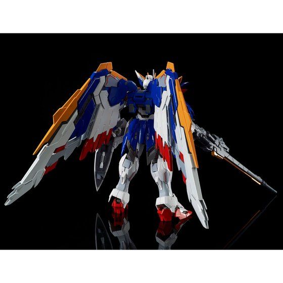 HiRM 1/100 Wing Gundam