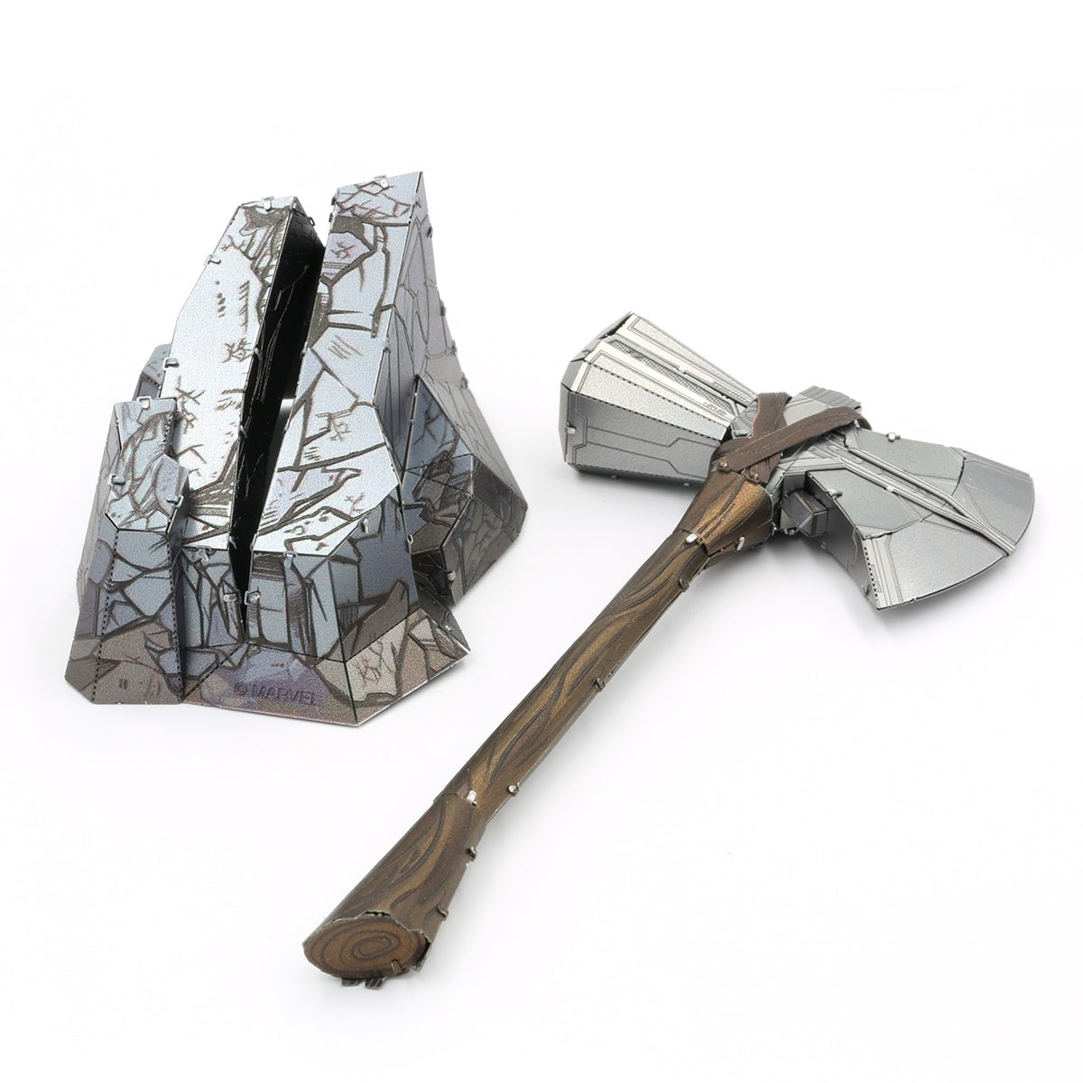 Metal Earth - Stormbreaker