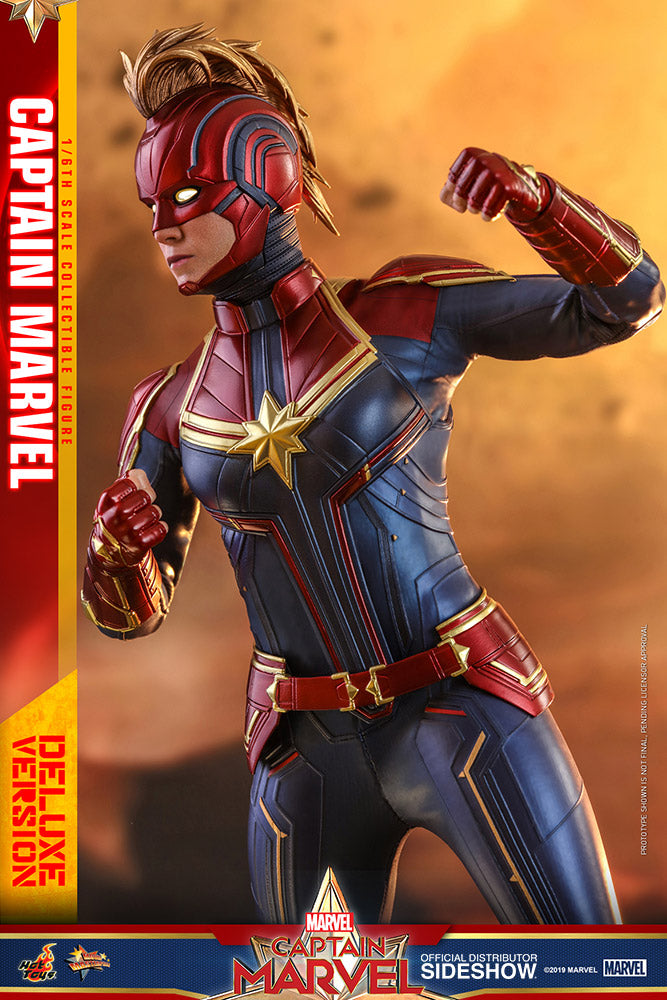 Captain Marvel Deluxe Version - Marvel's Captain Marvel - Sixth Scale Figure by Hot Toys