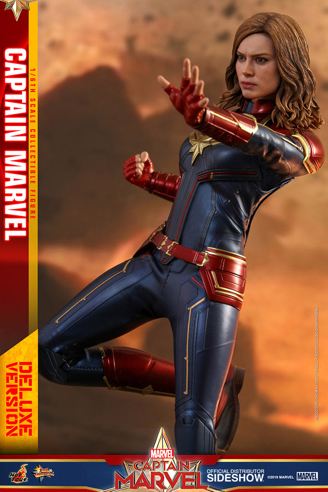 Captain Marvel Deluxe Version - Marvel's Captain Marvel - Sixth Scale Figure by Hot Toys