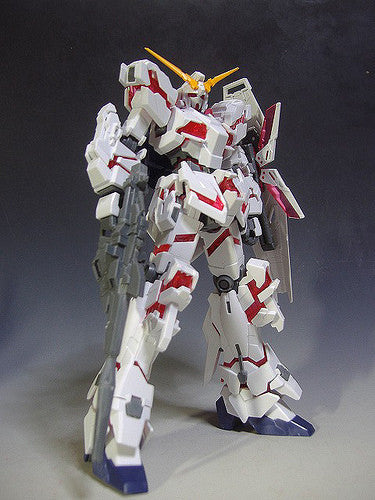 HGUC 1/144 #100 RX-0 Unicorn Gundam [Destroy Mode]