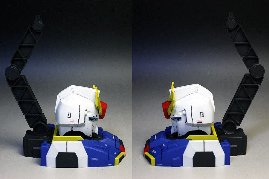 Gundam Ace Magazine (Jan 13) w/ 1/48 Zeta Gundam Head