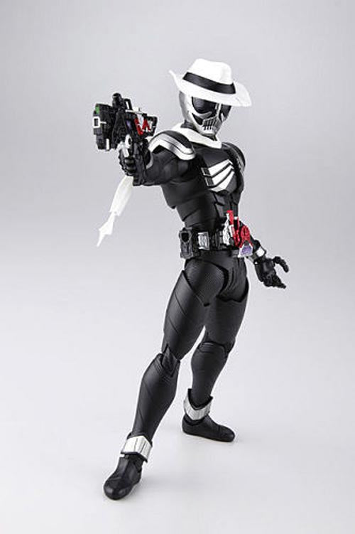 Kamen Rider Skull 1/8 MG Figure-Rise