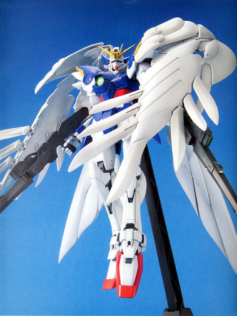 MG 1/100 Wing Gundam Zero Custom